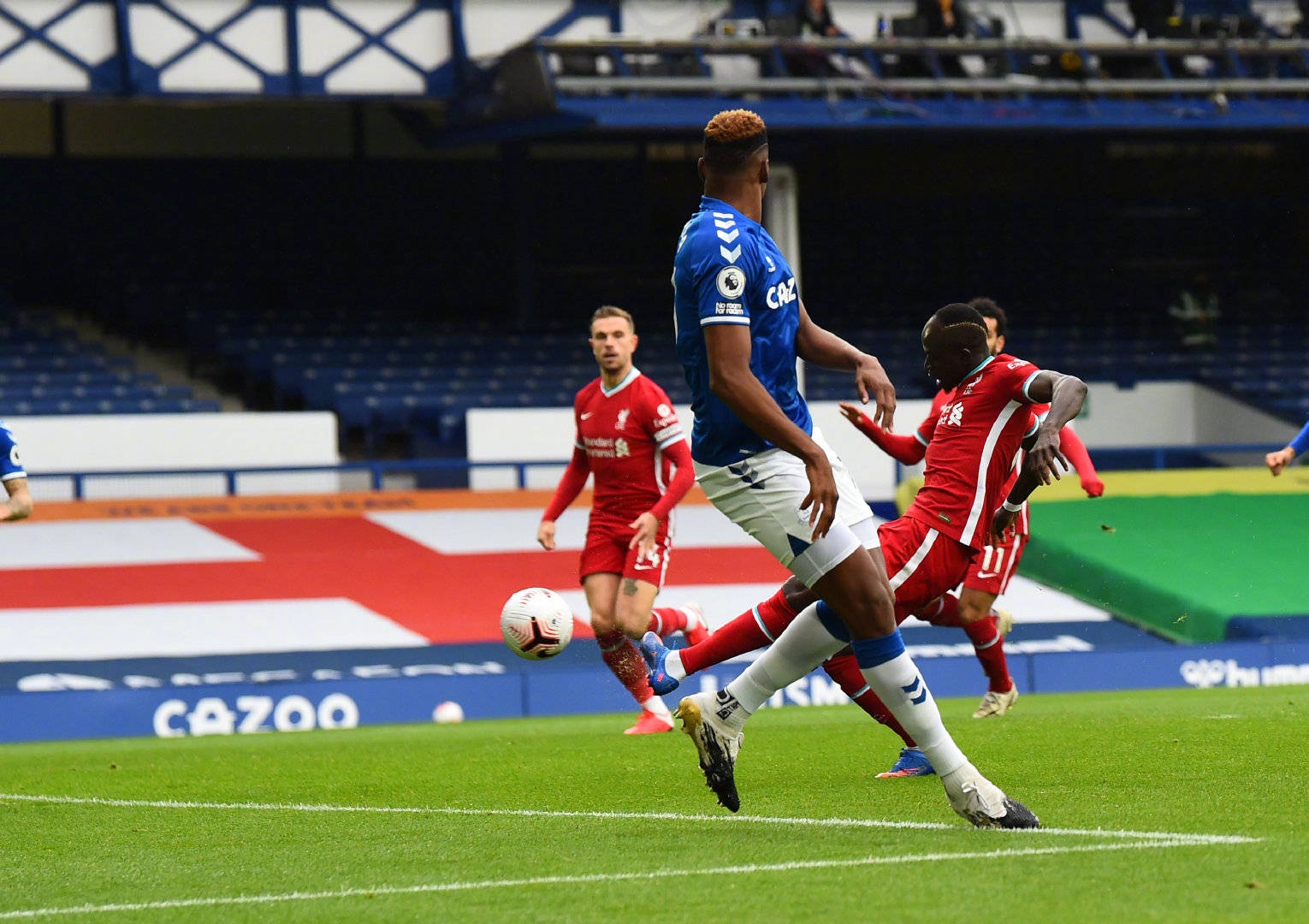 更是助攻两 更是助攻两