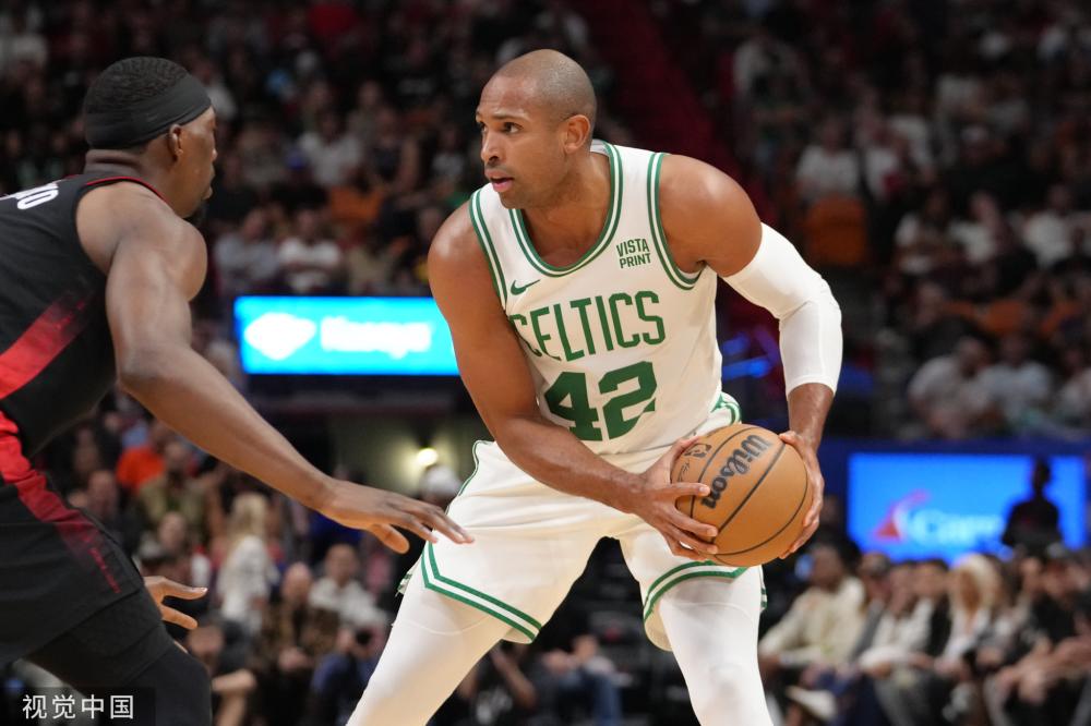 并用担架抬 并用担架抬