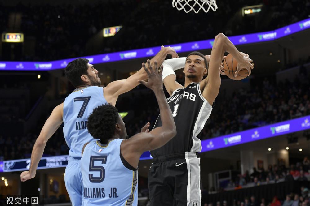 乎没有还手 乎没有还手