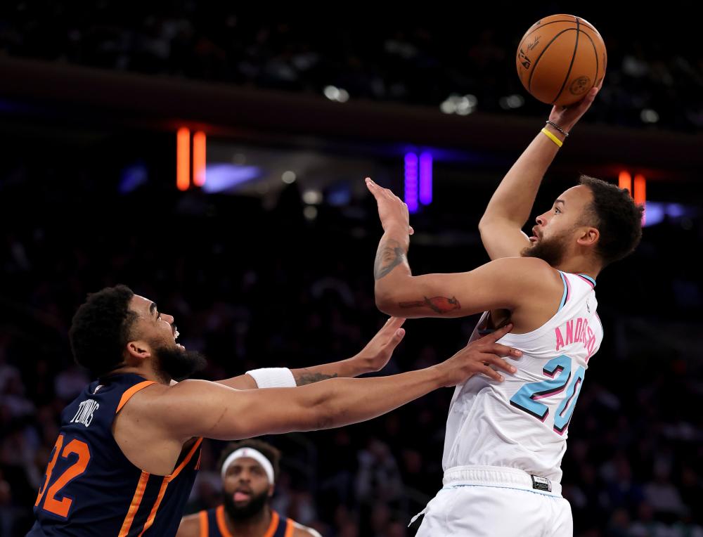 他又能用脚 他又能用脚